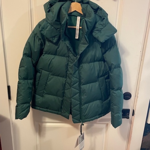 lululemon athletica Jackets & Blazers - LULULEMON WONDER PUFF JACKET. BNWT